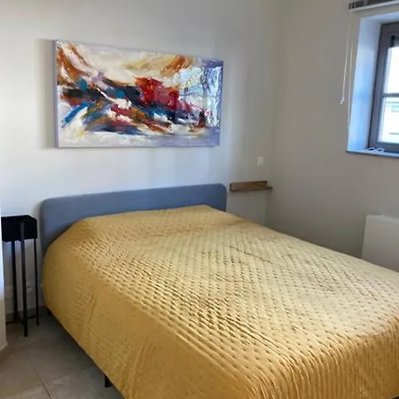 Apartment Phoebus 01 *